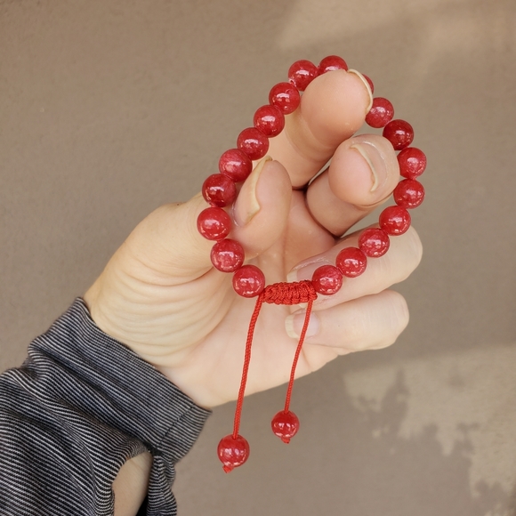 New Red Jade Adjustable Rope Pull Bracelet. - Picture 2 of 13